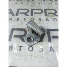 Ответная часть замка багажника