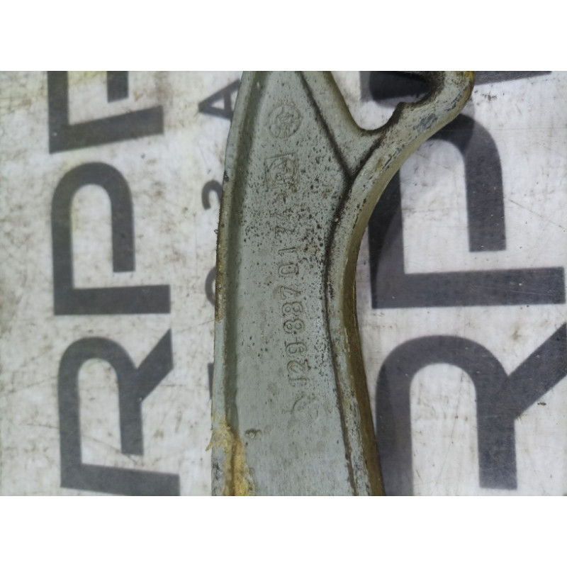 Петля капота (кузов и элементы) Mercedes-Benz E-class W124 1990 3.2 1298870174