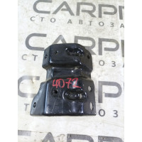 Крепление аккумулятора