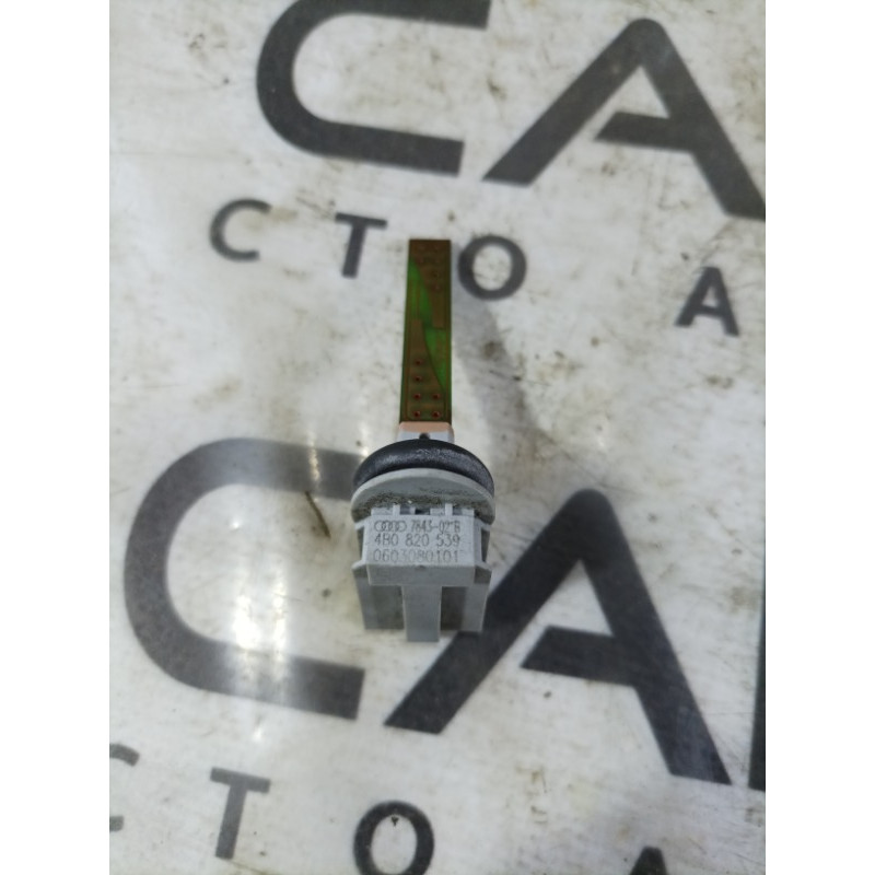 Датчик температуры окружающей среды (электрика / датчики) Audi A6 C5 4b0820539