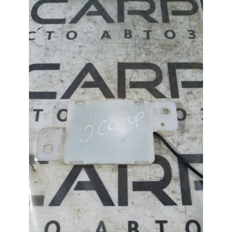 Антенна бесключевого доступа (электрика) Jeep Compass MK49 2011 2.4 68056236aa