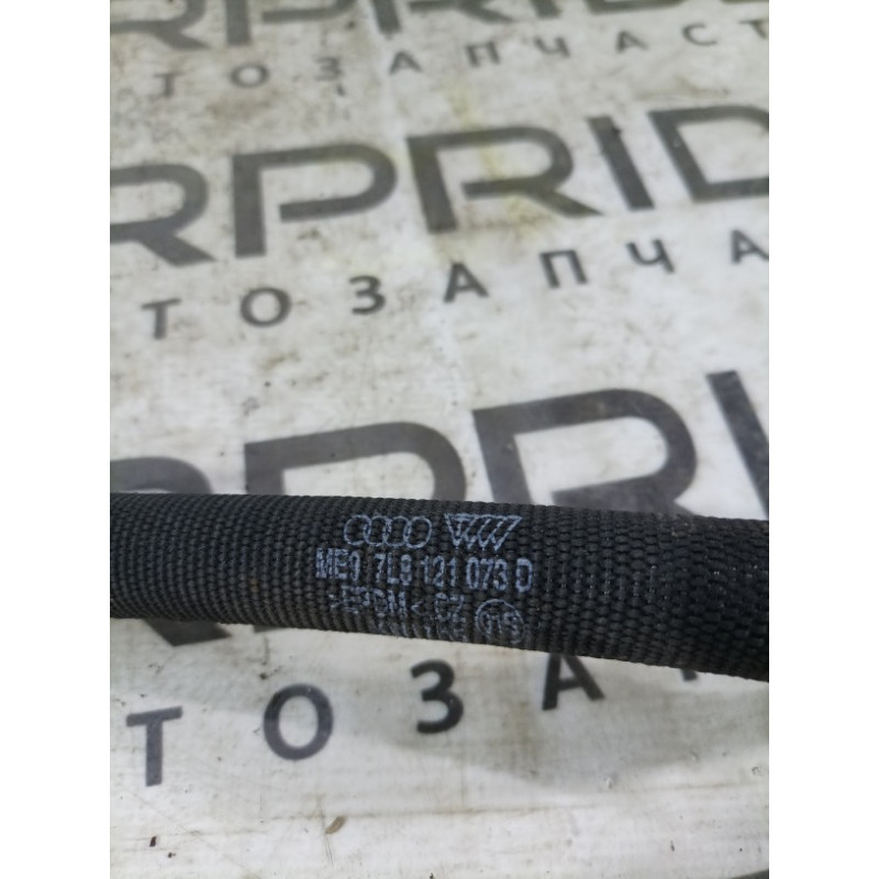 Патрубок (система охлаждения) Audi Q7 4L 7L8121073D