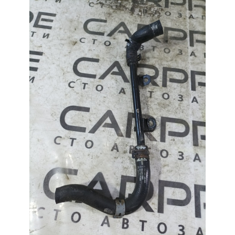 Патрубок (система охлаждения) Volkswagen Golf 1K 2.5 1k0121109ac