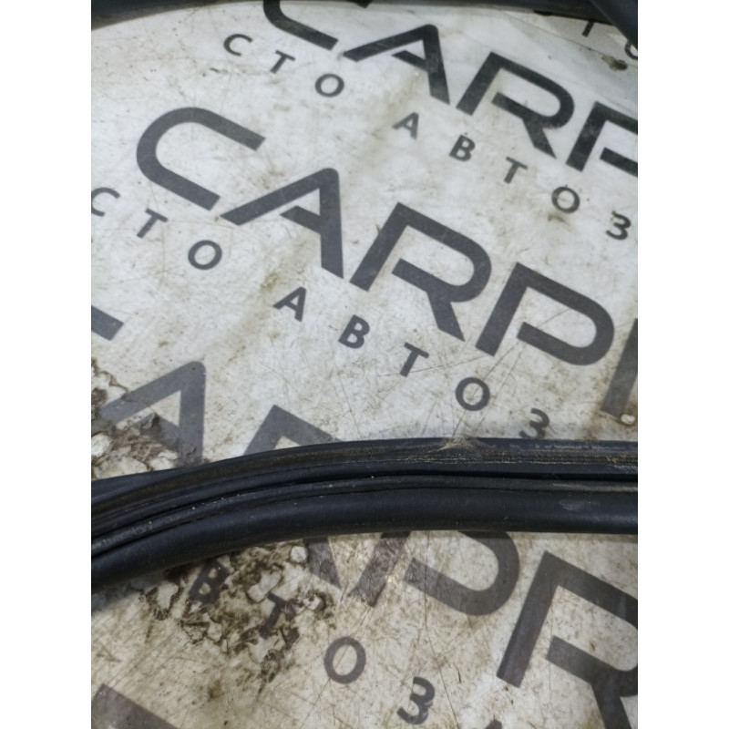 Ущільнювач отвору багажника (кузов і елементи) Jeep Cherokee Trailhawk 2014 2.4 68225189AA