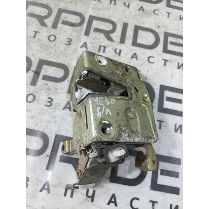 Замок двери (кузов и элементы) BMW 3-series E30 M21d24 51221906571