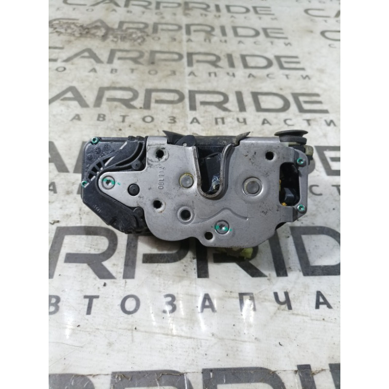Замок двери (кузов и элементы) Opel Insignia A 2010 2.0 DTH 13503787