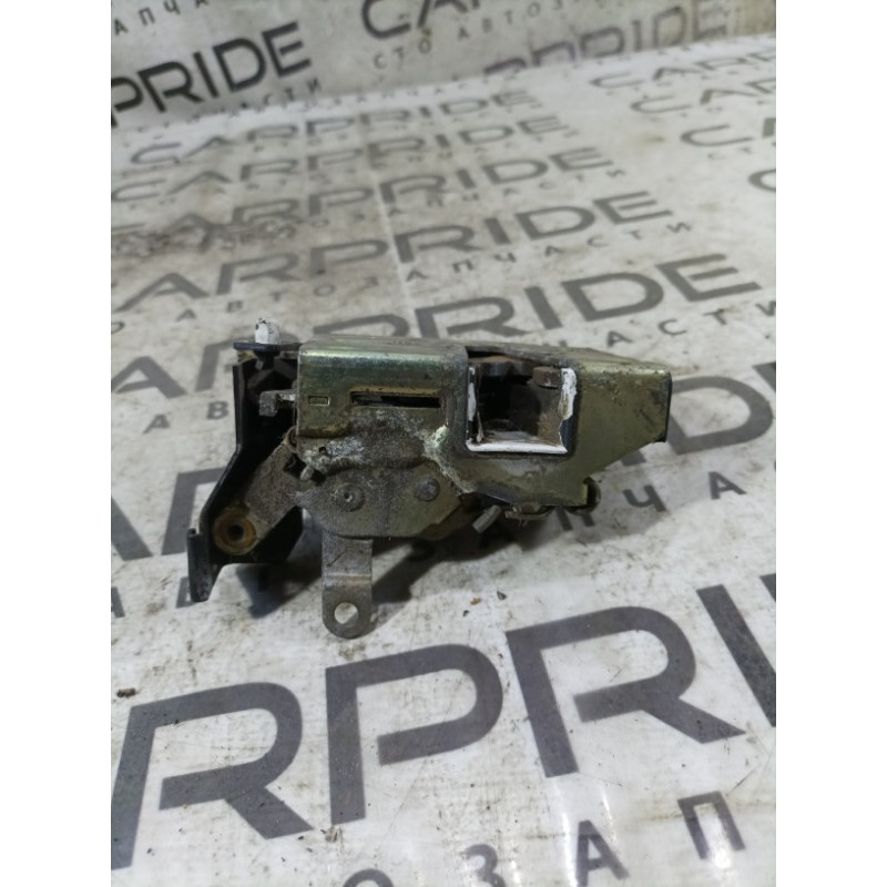 Замок двери (кузов и элементы) BMW 3-series E30 M21d24 51221906572