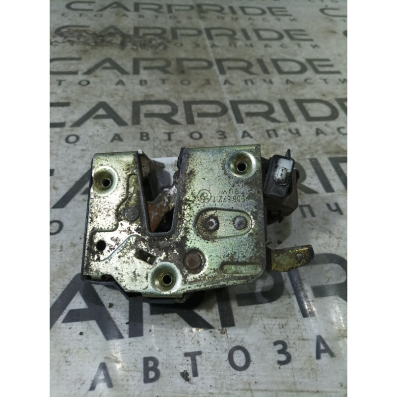 Замок двери (кузов и элементы) BMW 3-series E30 M21d24 51221906572