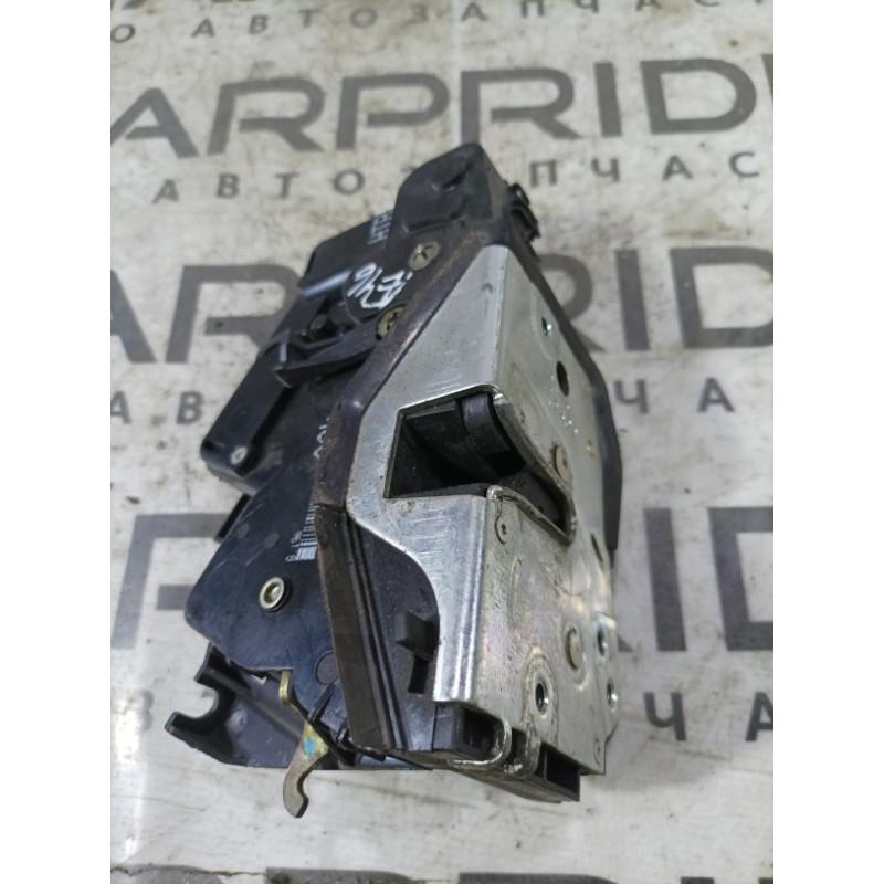 Замок двери (кузов и элементы) BMW 3-series E46 1999 M43B19 51228196034