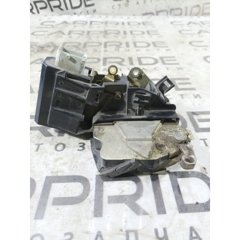 Замок двери (кузов и элементы) BMW 5-series E39 1999 M51d25 8166246
