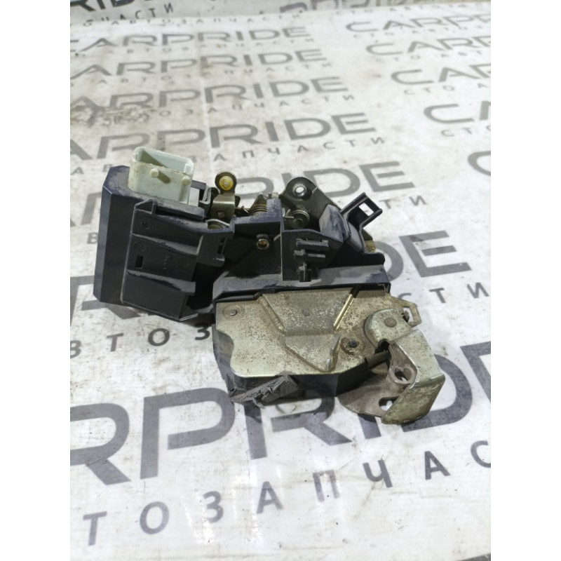 Замок дверей (кузов і елементи) BMW 5-series E39 2001 M57d30 9166246