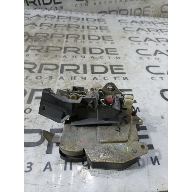 Замок двери (кузов и элементы) BMW 3-series E36 M40B18 51228122420