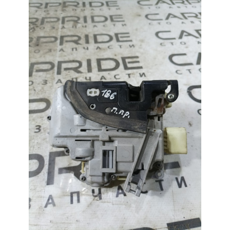 Замок двери (кузов и элементы) Volkswagen Passat B6 2008 2.0 BKP 3c2837016a