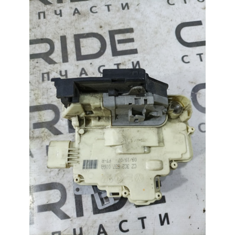 Замок двери (кузов и элементы) Volkswagen Passat B6 2008 2.0 BKP 3c2837016a