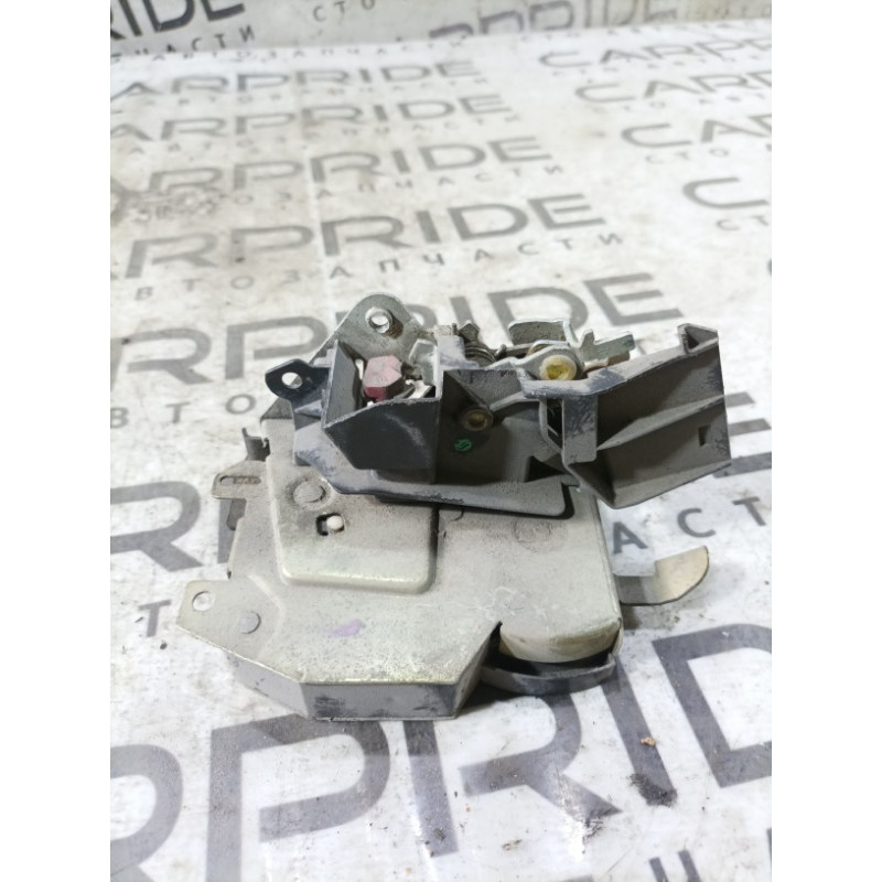 Замок дверей (кузов і елементи) BMW 3-series E36 M40B18 51228122419