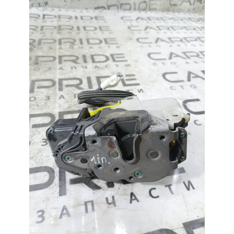 Замок двери (кузов и элементы) Opel Insignia A 2010 2.0 DTH 3023803