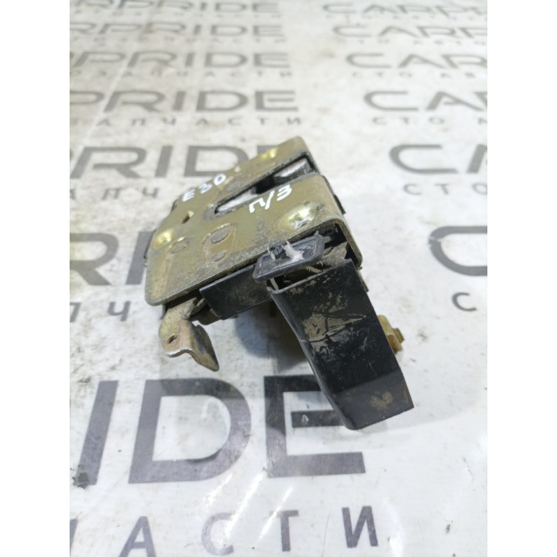 Замок двери (кузов и элементы) BMW 3-series E30 51221906572