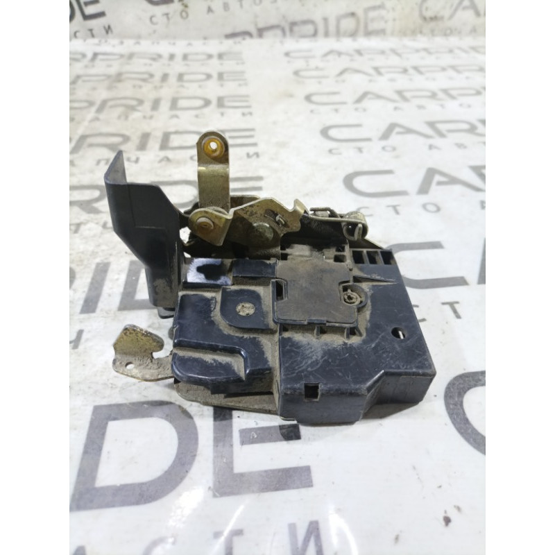 Замок двери (кузов и элементы) BMW 3-series E30 51221906572