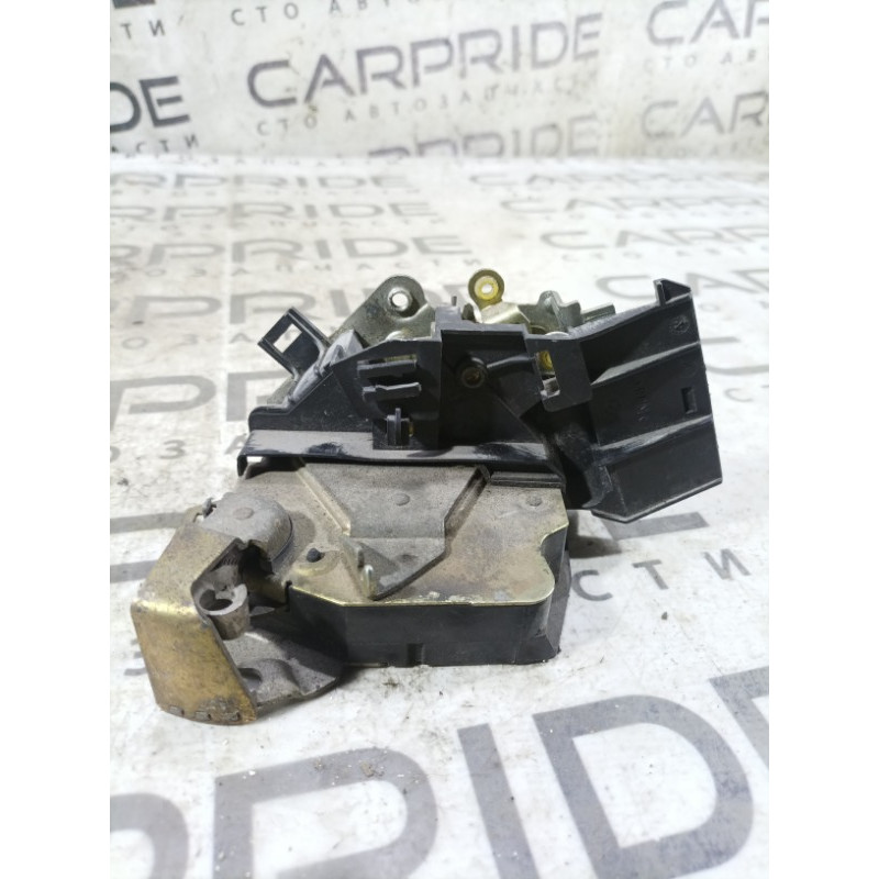 Замок двери (кузов и элементы) BMW 5-series E39 2001 M47D20 8166245