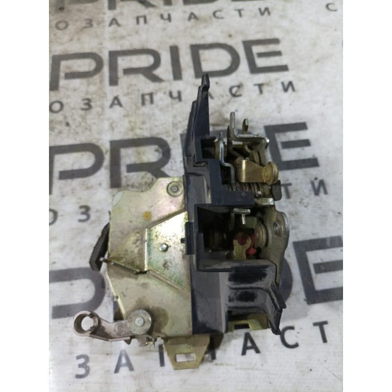 Замок двери (кузов и элементы) BMW 5-series E39 8166248