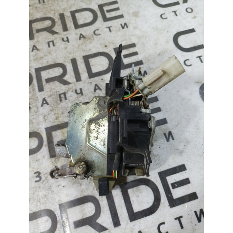 Замок двери (кузов и элементы) BMW 5-series E39 51218125666