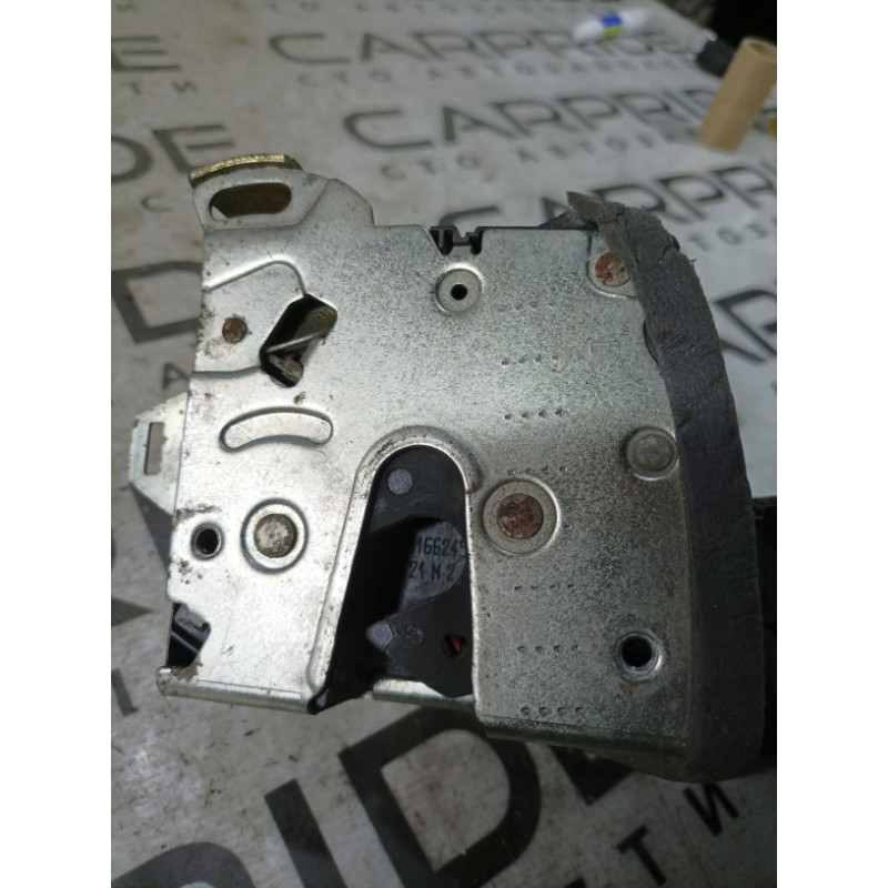 Замок двери (кузов и элементы) BMW 5-series E39 8166245