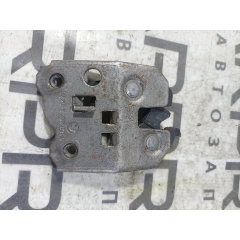 Замок сиденья (салон) BMW 3-series E46 52208209035