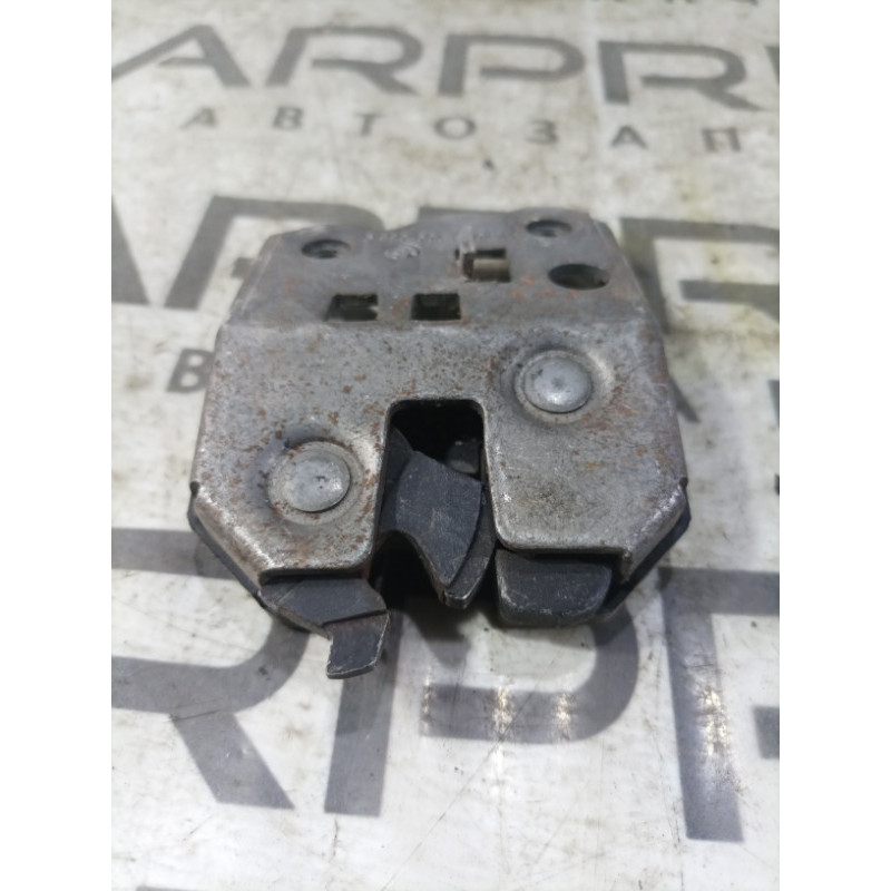 Замок сиденья (салон) BMW 3-series E46 52208209035