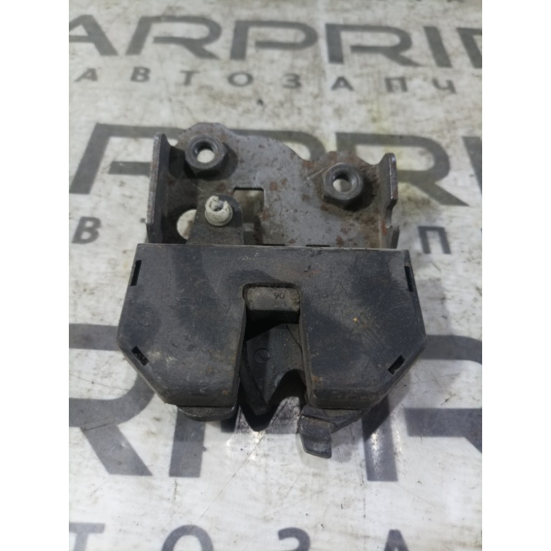 Замок сиденья (салон) BMW 3-series E46 52208209035