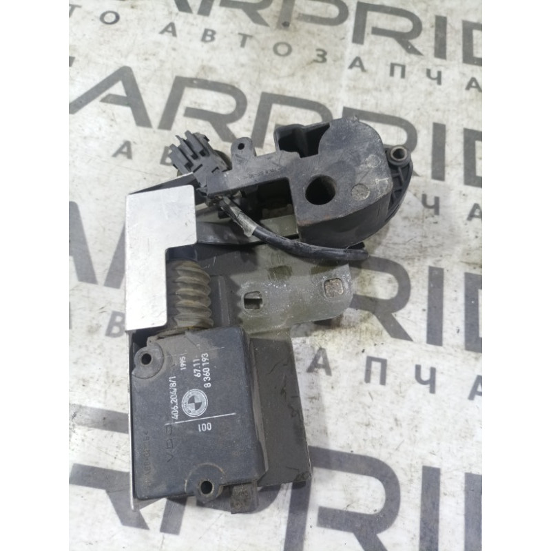 Замок скла кришки багажника (кузов і елементи) BMW 5-series E34 51248120167