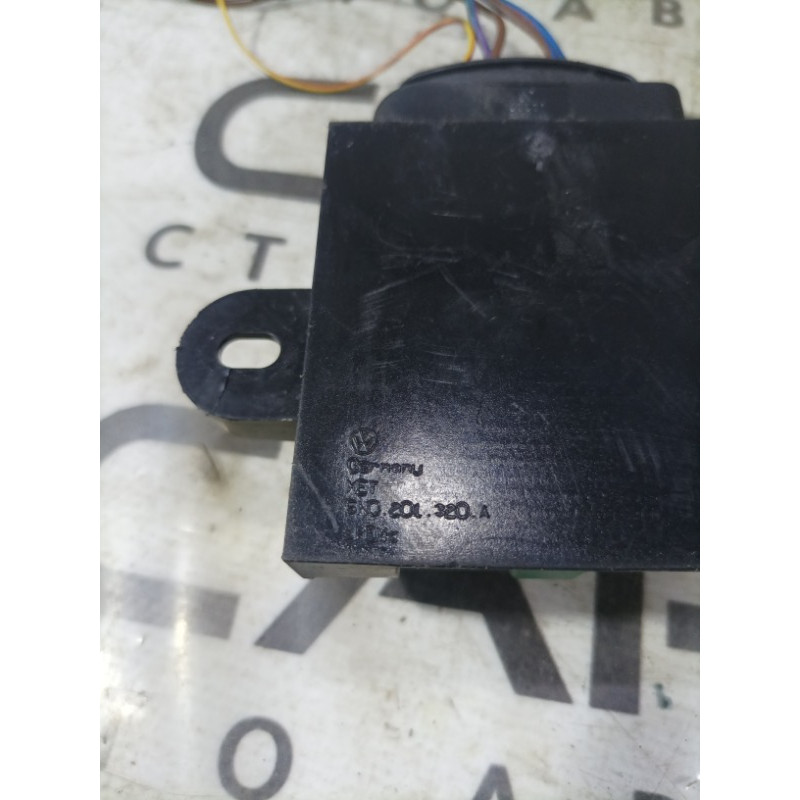 Блок управления топливным насосом (электрика / блок управления) Volkswagen Passat B8 5N0201320A