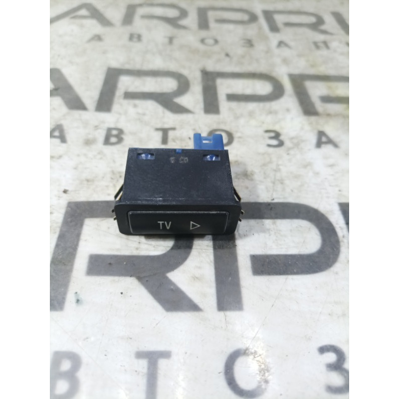 Выключатель ТВ (электрика / кнопки) BMW 7-series E38 61318368345