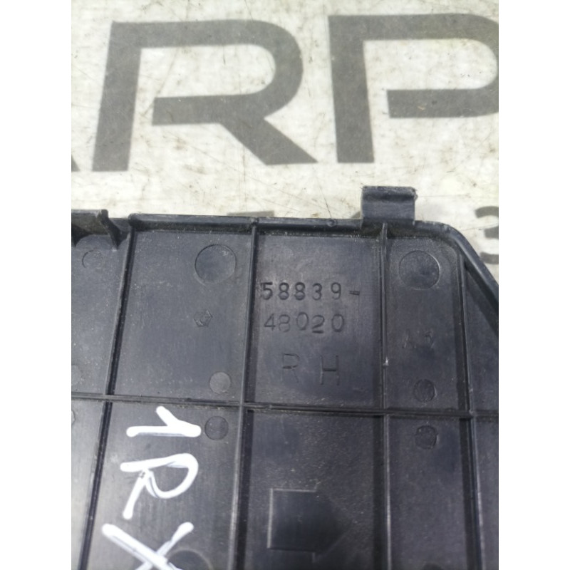 Накладка центральной консоли (салон) Lexus RX XU30 2007 3.0 1MZ-FE 5883948020