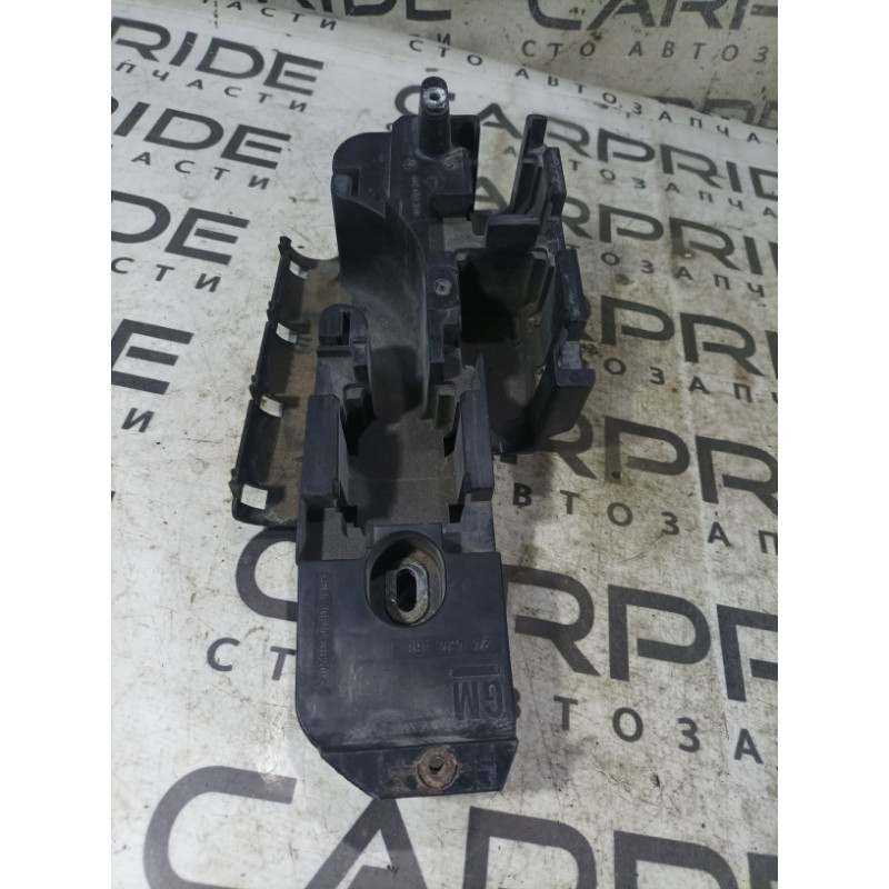 Кронштейн блока предохранителей (кузов и элементы) Opel Vectra C 2008 1.9 D 24437468