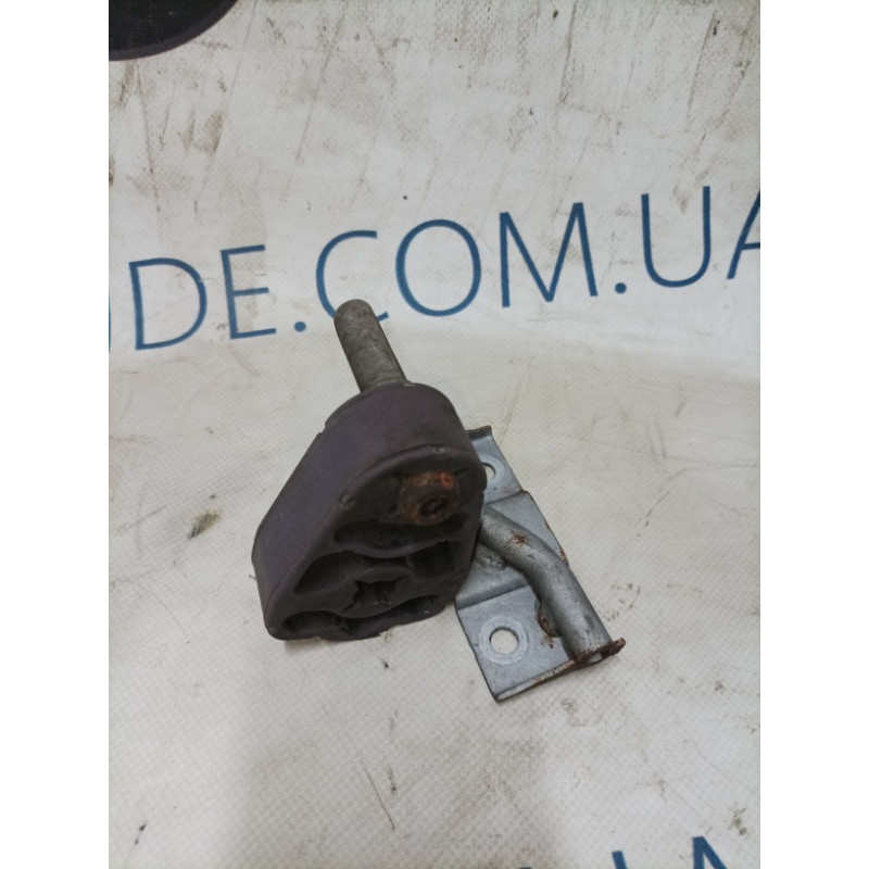 Кронштейн глушника (вихлопна система) Mercedes-Benz GL X164 2012 4.6 a1644920944