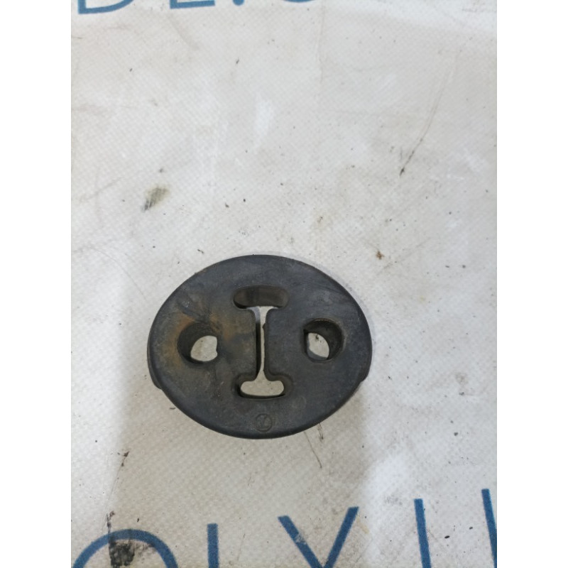 Кронштейн глушителя (выпускная система) Subaru Forester SJ 2.5 44066AE021