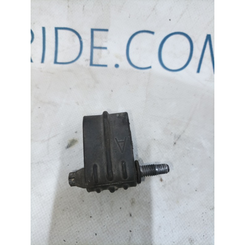 Кронштейн глушителя (выпускная система) BMW 5-series F10 2011 N63B44 18207585358