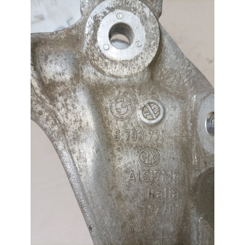 Цапфа підвіски (підвіска) BMW 5-series F10 2013 N63B44 33326793770