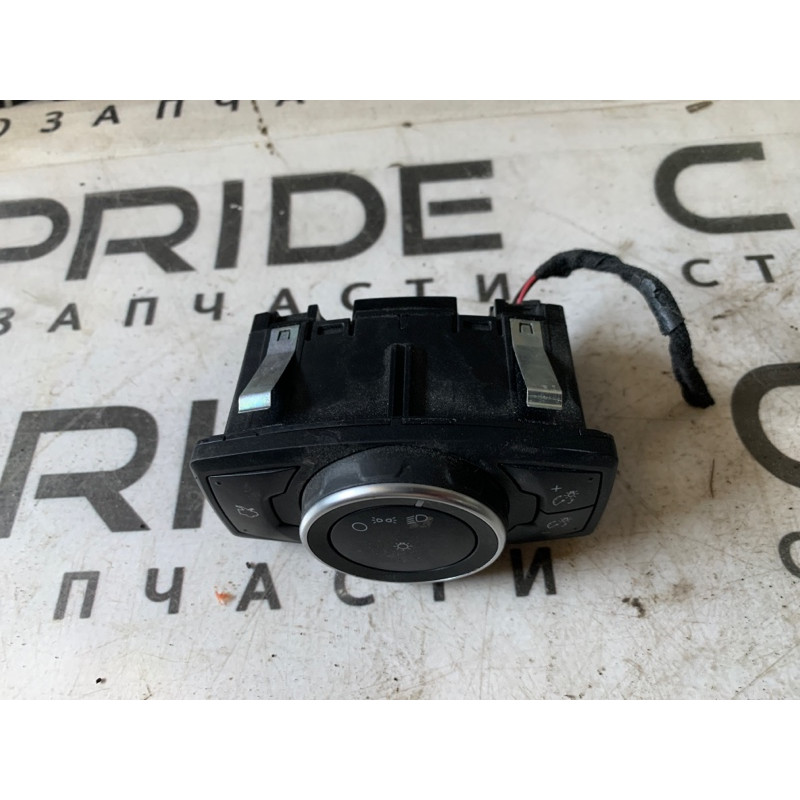 Переключатель света (электрика) FORD Focus MK3 2015 2.0 f1et13a024la