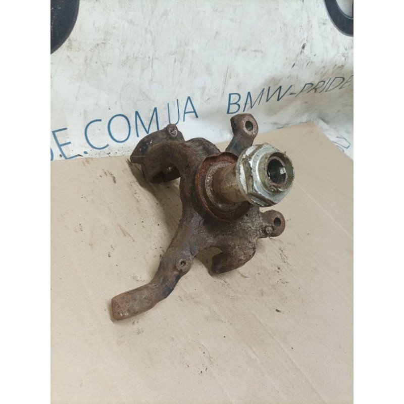 Поворотный кулак (подвеска) BMW 3-series E46 31211096429