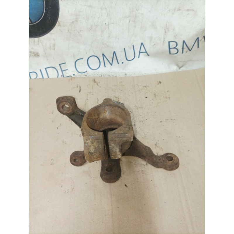 Поворотный кулак (подвеска) BMW 3-series E46 31211096429
