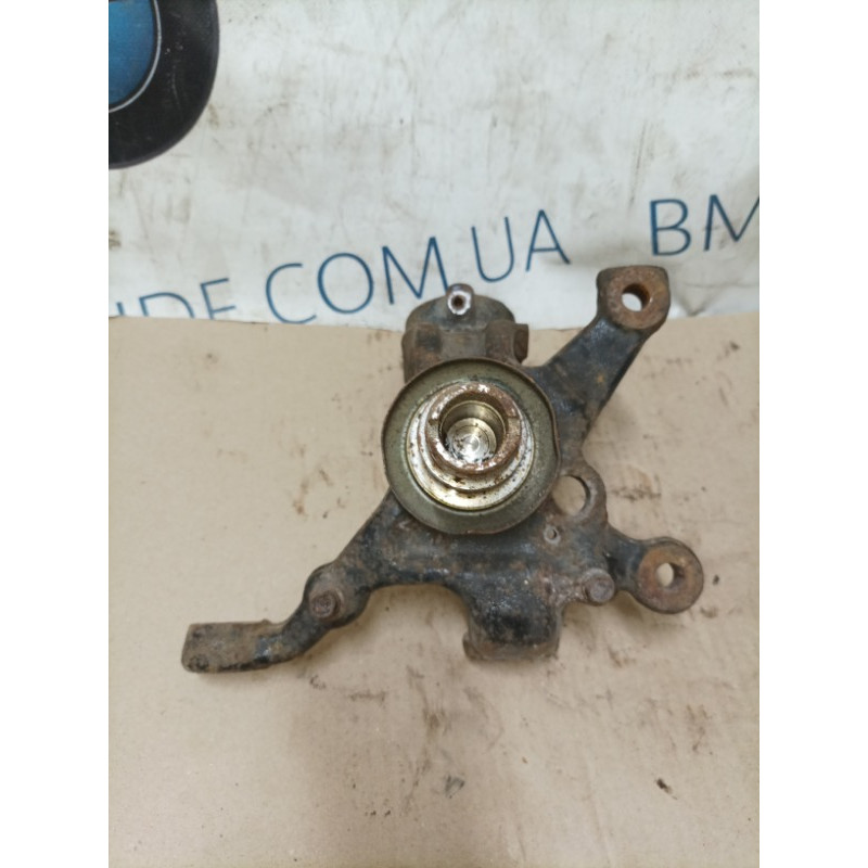 Поворотный кулак (подвеска) BMW 3-series E46 31211096429