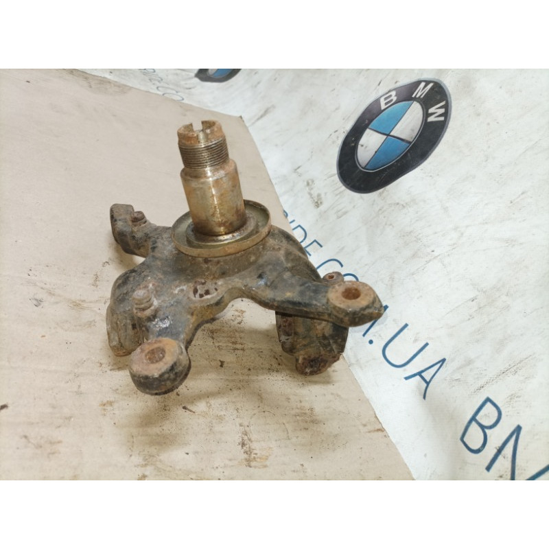 Поворотный кулак (подвеска) BMW 3-series E46 31211096429