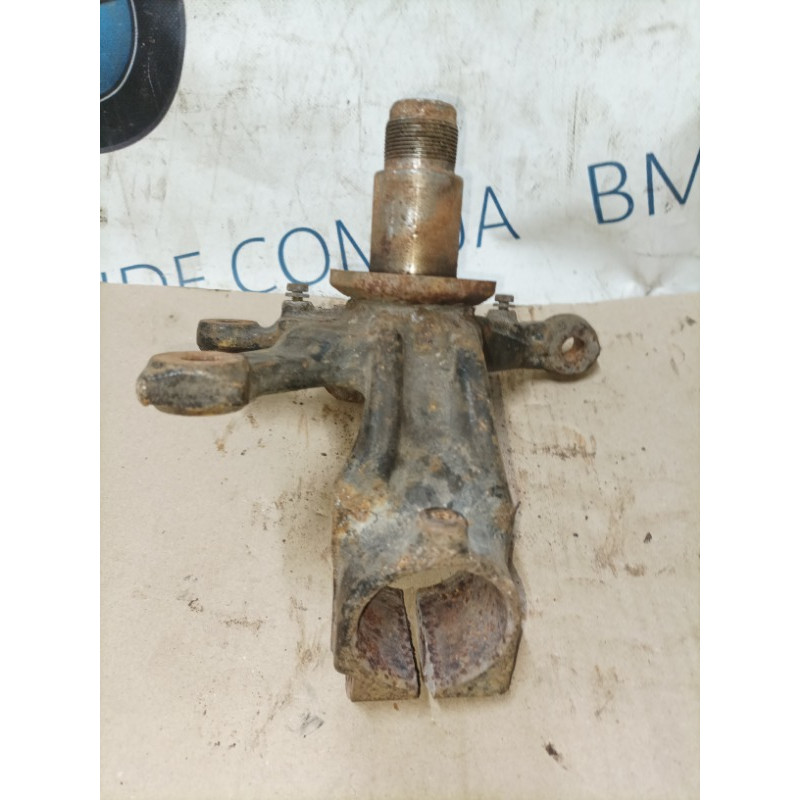 Поворотный кулак (подвеска) BMW 3-series E46 31211096429