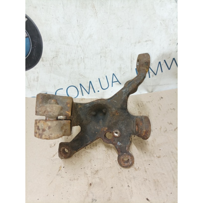Поворотный кулак (подвеска) BMW 3-series E46 31211096429