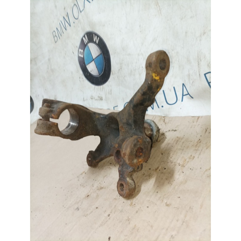 Поворотный кулак (подвеска) BMW 3-series E46 31211096429