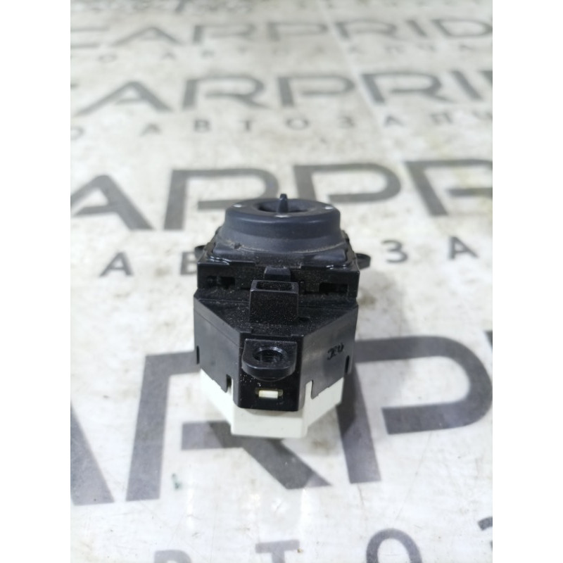 Кнопка регулировки зеркала (электрика / кнопки) KIA Optima TF 2015 2.4 935732T000