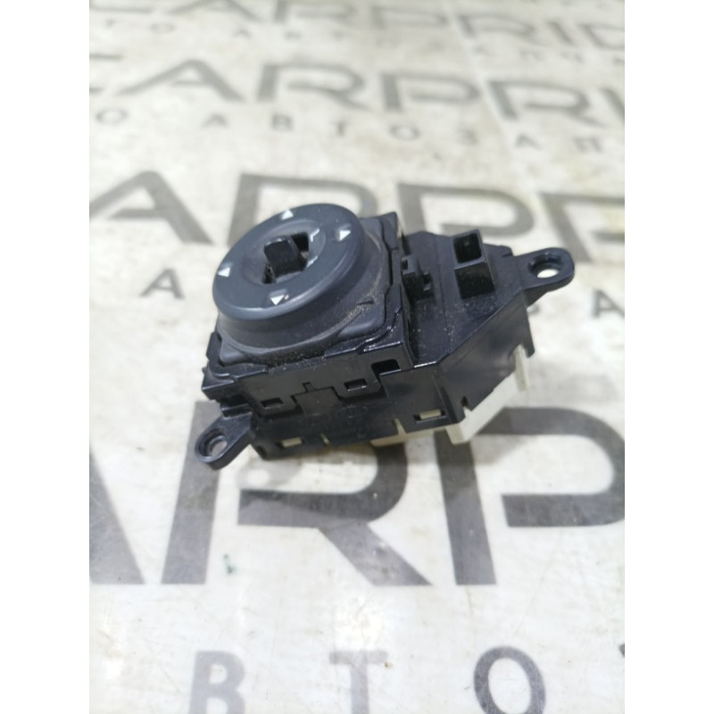 Кнопка регулировки зеркала (электрика / кнопки) KIA Optima TF 2015 2.4 935732T000