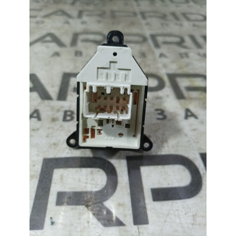 Кнопка регулировки зеркала (электрика / кнопки) KIA Optima TF 2015 2.4 935732T000