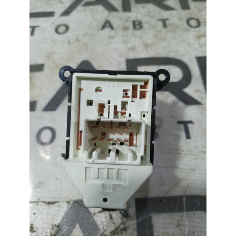 Кнопка регулировки зеркала (электрика / кнопки) KIA Optima TF 2015 2.4 935732T000